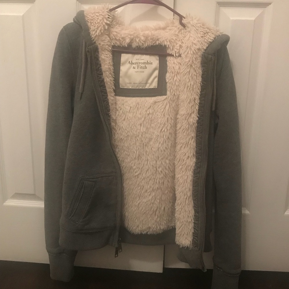 🦌Abercrombie Fur Jacket🦌